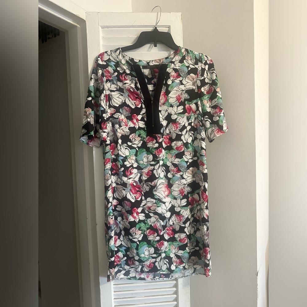 NWT BCBG MAXAZARIA Black Combo -Magnol Size XS